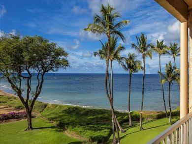 A Wonderful 2 Bedroom Condo with Pacific Views.